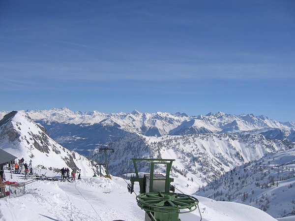 Ovronnaz-Skigebiet-im-Walles-Schweiz