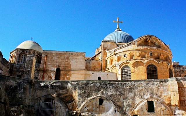 Свята Земля